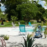 Bed & Breakfast La Rochelle Et L'aunis 4*
