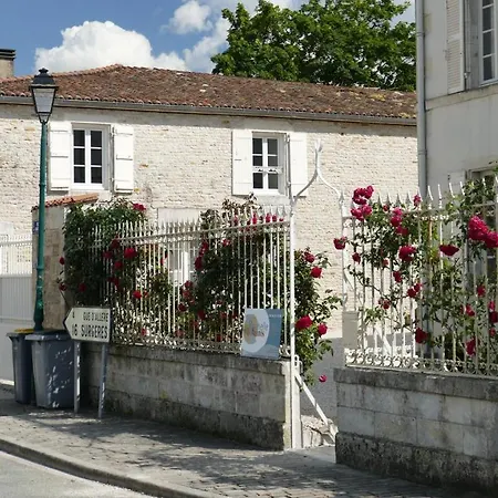 Bed & Breakfast La Rochelle Et L'aunis 4*