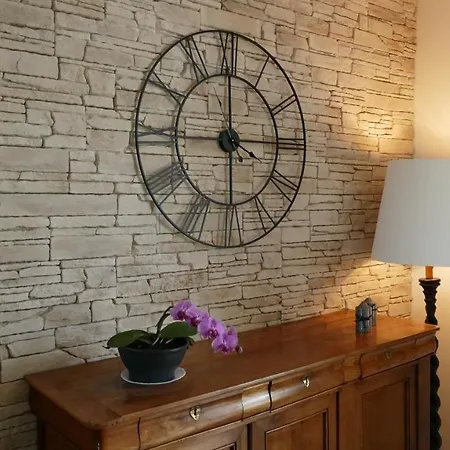 La Rochelle Et L'aunis Bed & Breakfast