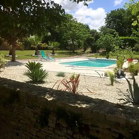 La Rochelle Et L'aunis Couette-café 4*