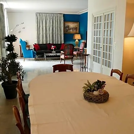 La Rochelle Et L'aunis Couette-café 4*